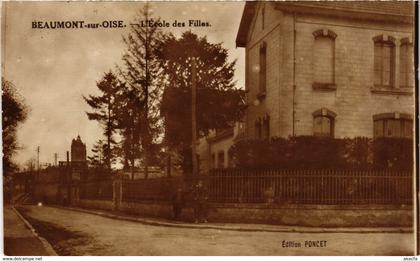 CPA BEAUMONT-sur-OISE - L'École des Filles (290498)