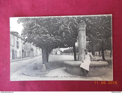 CPA - Beaumont-sur-Oise - La Place Gambetta