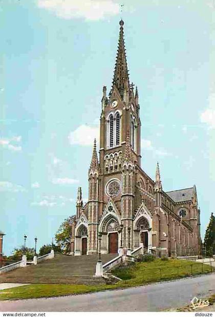 80 - Beauval - L'Eglise - CPM - Voir Scans Recto-Verso