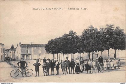 ¤¤  -   BEAUVOIR-sur-NIORT    -  Route de Niort   -  ¤¤