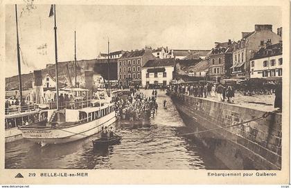 CPA Belle-Ile en Mer Embarquement pour Quiberon