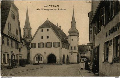 CPA AK BENFELD-Alte Schlossgasse mit Rathaus (429410)