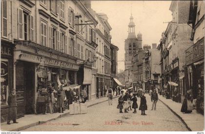 CPA BERNAY-Rue Thiers (43356)