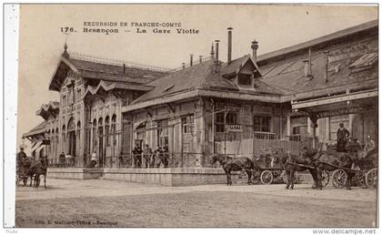 BESANCON LA GARE VIOTTE ANIMEE