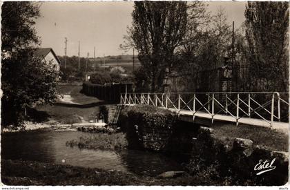 CPA BEYNES La Mauldre au Pont Barra (1411477)