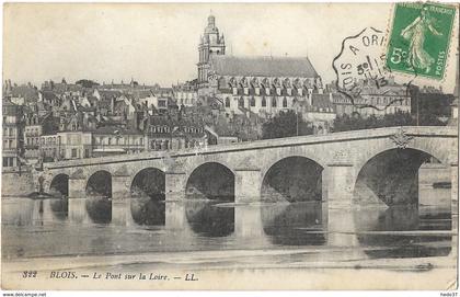 Blois - Le Pont sur la Loire