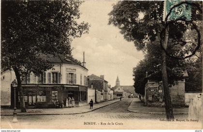 CPA BONDY Rue de la Croix (869123)