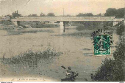 94 - Bonneuil sur Marne - Le Pont de Bonneuil - Animée - Canotage - CPA - Oblitération de 1911 - Etat froissures - Voir