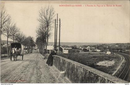 CPA BONNIERES-sur-SEINE L'Entrée du Pays (806393)