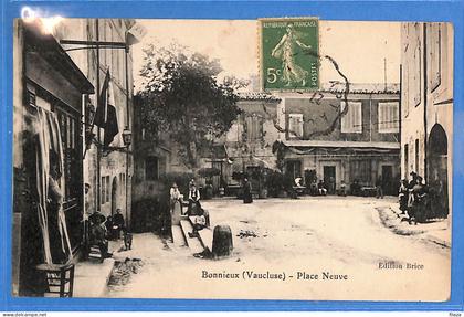 84 - Vaucluse - Bonnieux - Place Neuve (N14421)