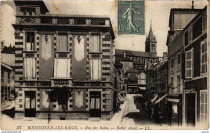 CPA BOURBONNE-les-BAINS - Rue des Bains (994989)