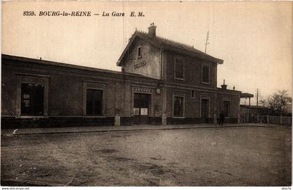 CPA BOURG-la-REINE La Gare (413507)