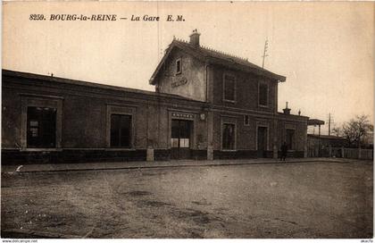 CPA BOURG-la-REINE La Gare (413507)