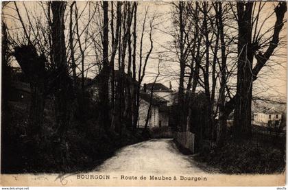 CPA BOURGOIN - Route de Maubec a BOURGOIN (433553)