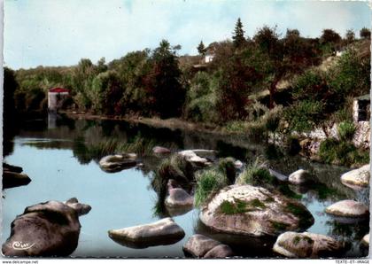 44 BOUSSAY - Les rochers à Bapaume