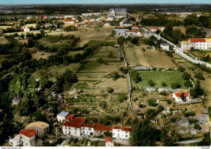 boussay * vue générale aérienne * village hameau