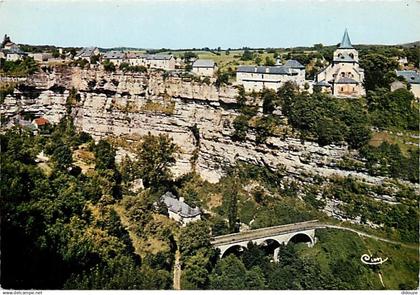 12 - Bozouls - Le Trou de Bozouls - Vue aérienne - CPM - Voir Scans Recto-Verso