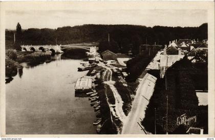 CPA BRAY-sur-SEINE - Panorama sur la SEINE (249864)