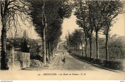 CPA BRESSUIRE - La Route de Nantes (89531)