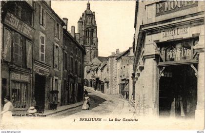 CPA BRESSUIRE - La Rue Gambetta (89543)