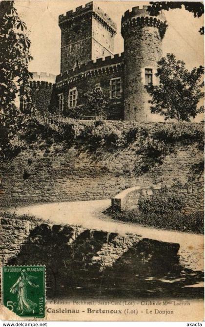 CPA Caslelnau-Bretenoux Le Donjon (686348)