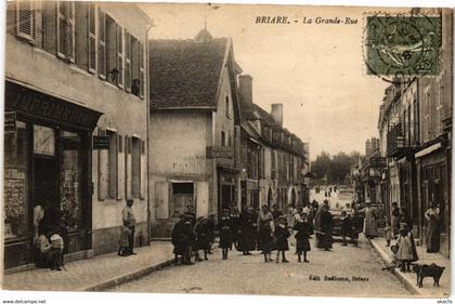 CPA BRIARE-La Grande Rue (264428)
