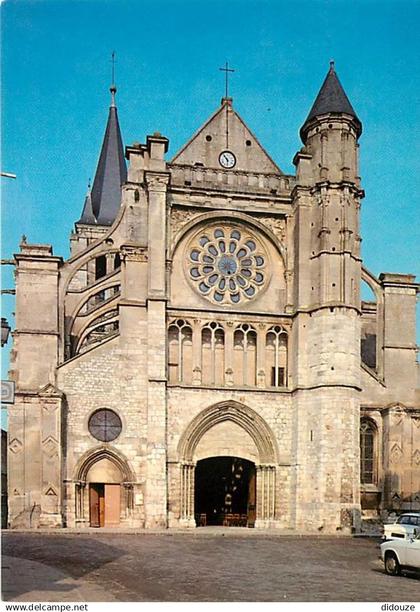77 - Brie Comte Robert - Eglise Saint-Etienne - Le Parvis - Carte Neuve - CPM - Voir Scans Recto-Verso