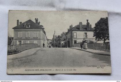Brienon sur Armançon, entrée de la grande rue, Yonne 89
