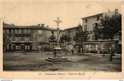 CPA AK BRIGNAIS - Place du Marché (451112)