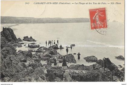 Camaret-sur-Mer - La Plage et les tas de Pois