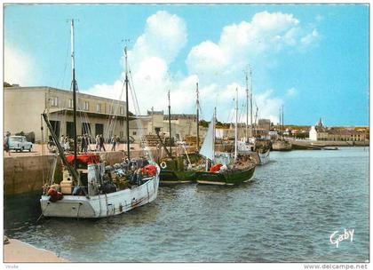 Finistère : réf : J-12-0066 : Camaret sur Mer bateaux de pêche