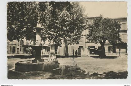 CARCES - Place Gabriel Péri (1951)