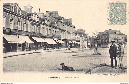 CARENTAN (50) Place Vauban
