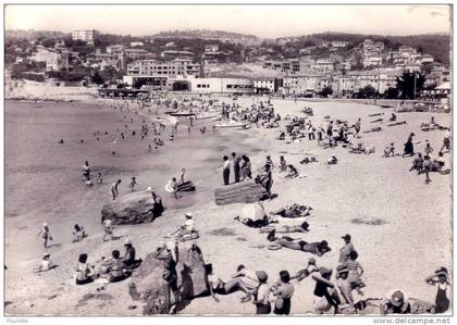 CASSIS - LA PLAGE