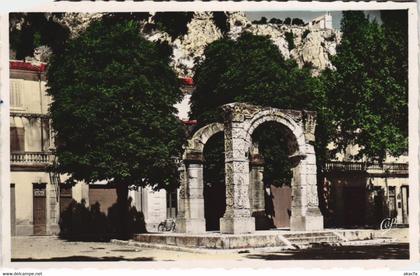 CPA CAVAILLON L'Arc de Triomphe Romain (1086941)