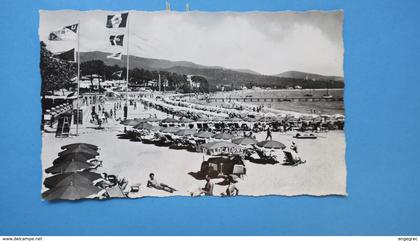 CPA   Cavalaire-sur-Mer La Corniche des Maures et la Plage