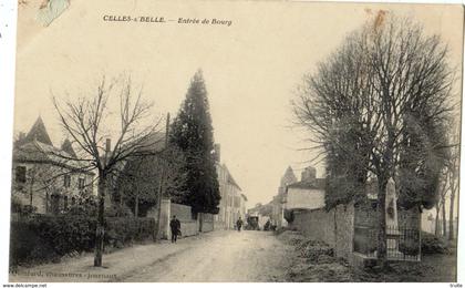 CELLES-SUR-BELLE ENTREE DE BOURG