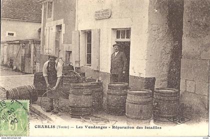 CPA Chablis Les vendanges réparation des futailles