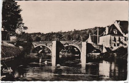 CPA CHAMBON-sur-VOUEIZE Le Vieux Pont (1144130)