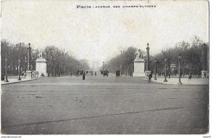 Paris - Avenue des Champs Elysées