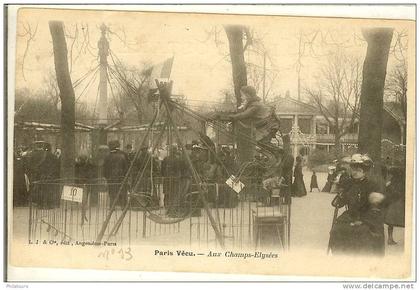 PARIS Vécu - Aux Champs-Elysées