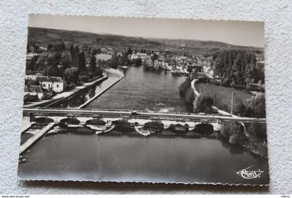 Cpm 1958, Champs, vue aérienne au pont sur l'Yonne, le canal et village, Yonne 89