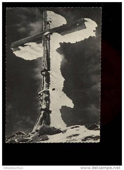 CHAMROUSSE Isère 38 : la Croix de Chamrousse en hiver