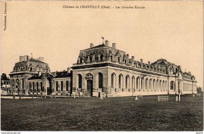 CPA Chantilly - Chateau de Chantilly - Les Grandes Ecuries (1032181)