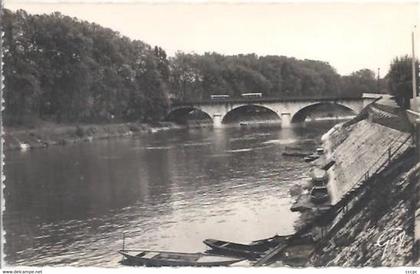 CPSM Saint-Maurice Charenton-le-Pont Sur la Marne le Pont de Charenton