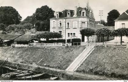 CHATEAUNEUF SUR SARTHE(HOTEL)