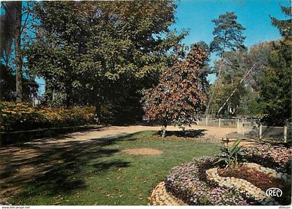 36 - Chateauroux - Le Jardin Public - Fleurs - Flamme Postale de Chateauroux - CPM - Voir Scans Recto-Verso