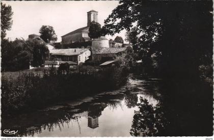 CPA CHEF-BOUTONNE Les Bords de la Boutonne (1140465)