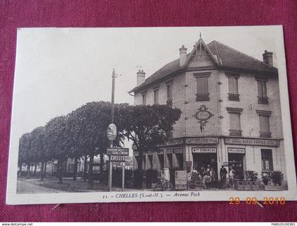 CPA - Chelles - Avenue Foch (Café-Tabac Dimanche)