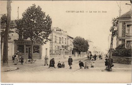 CPA CHOISY-le-ROI La rue de Bois (65597)